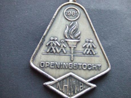 N.H.W.B.(Noord-Hollandse Wandelbond) openingstocht 1981, openings fakkel